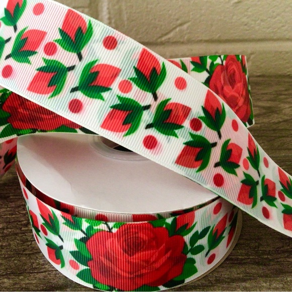 New 25 Yard Roll 1.5” Red Roses on White Grosgrain Ribbon - Picture 3 of 3
